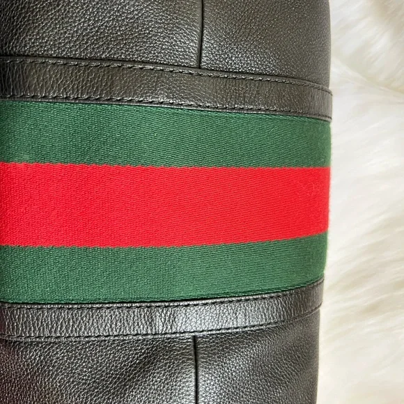 Gucci Boston, Preloved, strong perfume smell - Picture 7 of 17